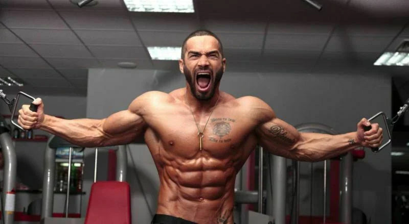 Lazar Angelov Décrypté : Entraînement, Nutrition et Suppléments pour une Transformation Radicale